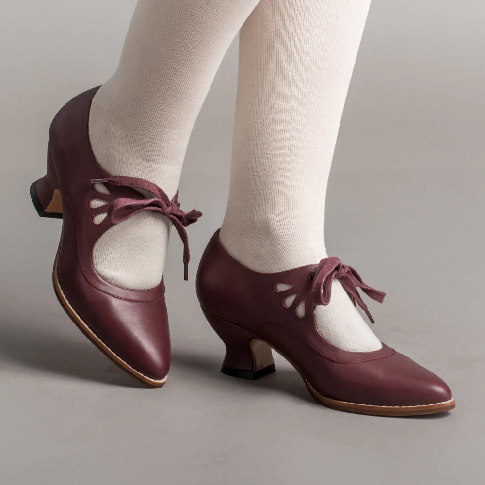 Zamknięte buty damskie | Modny obcas