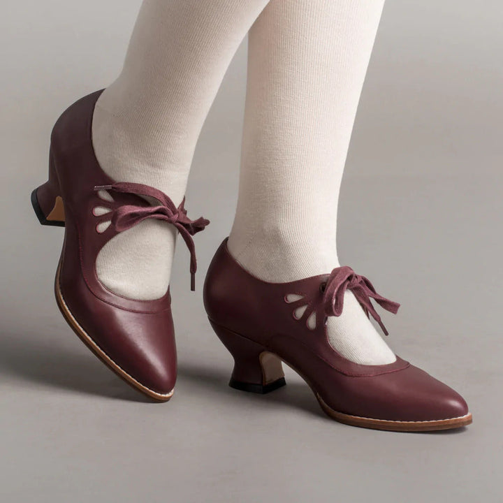 Zamknięte buty damskie | Modny obcas