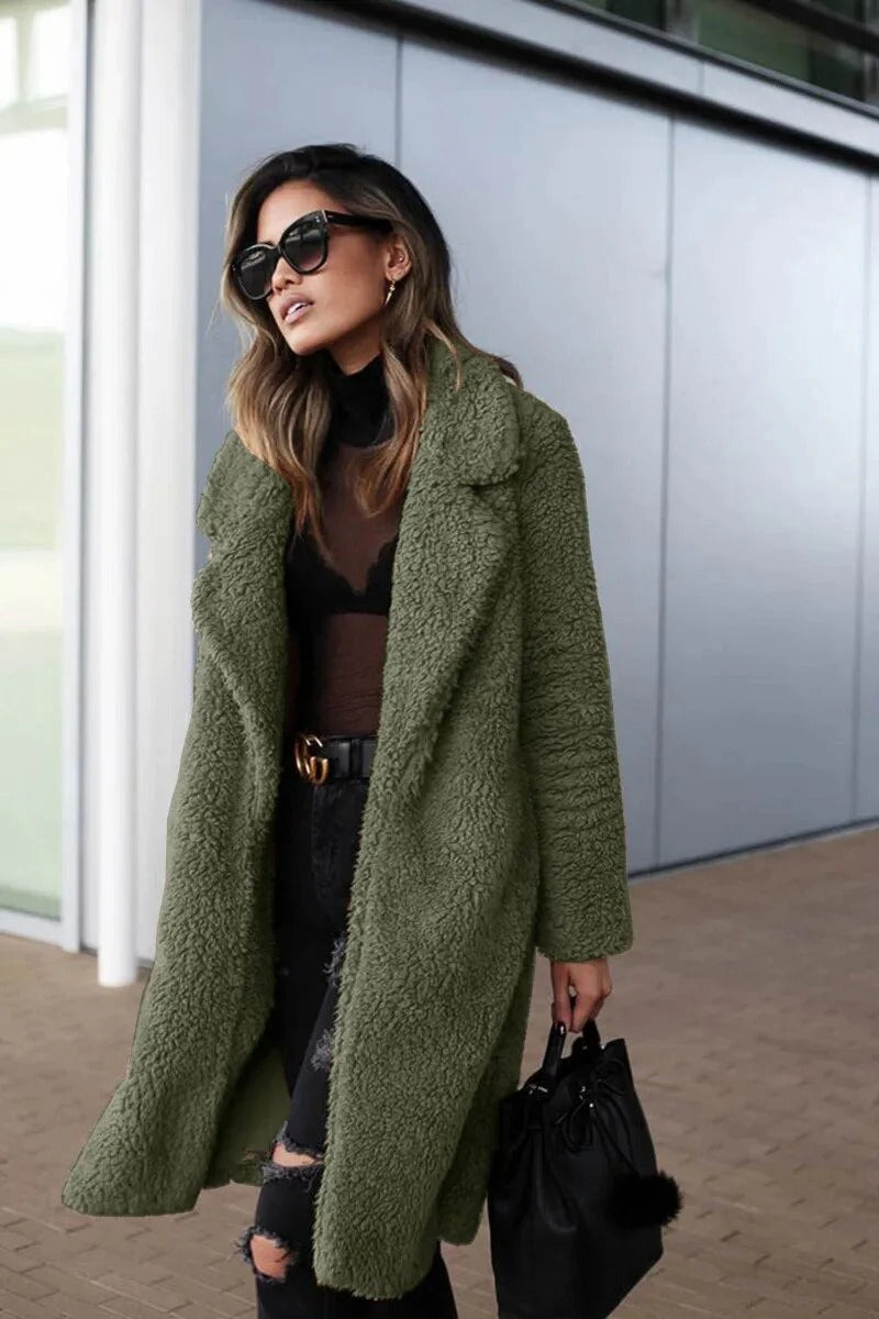 Hattie Donna Abrigo Teddy Largo – Capa Bouclé Suave con Amplio Revers Elegante
