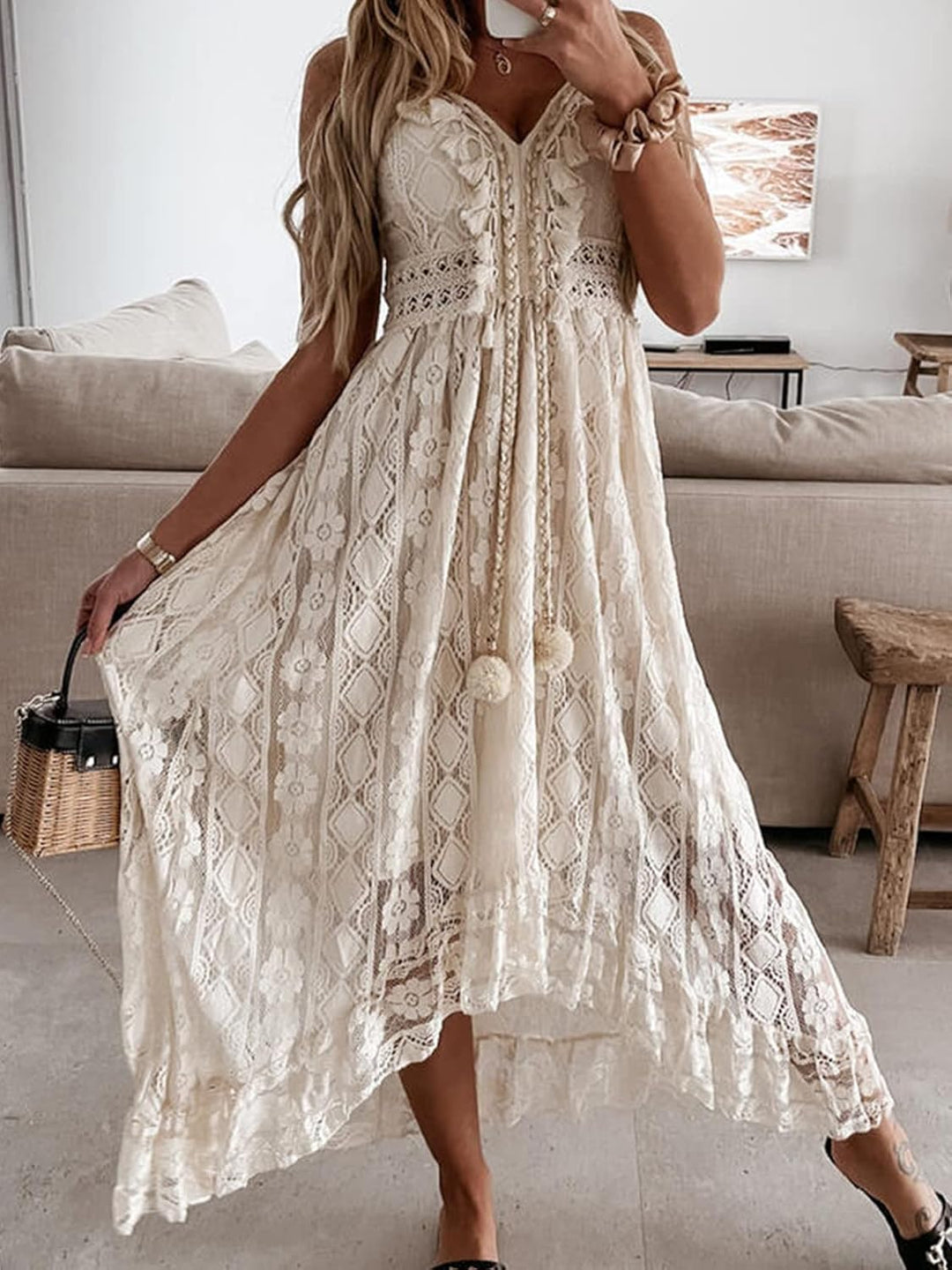 Dream Robe Maxi Femme – Col en V, Lacets & Design Bohème avec Volants Élégants
