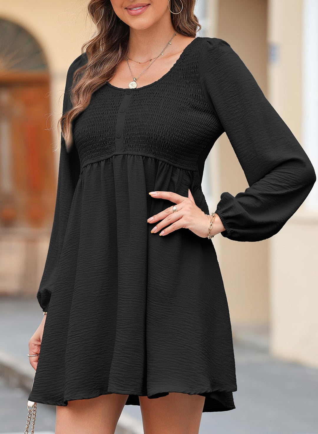 Vestido Midi Elara para Mujer – Mangas Largas, Cuello Redondo y Corte A en Muselina Elegante