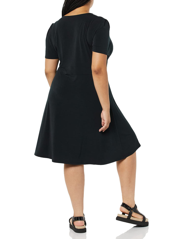 Novaria Damekjole Fit & Flare – V-hals, Elastisk Jersey & A-linje Blomstermønster