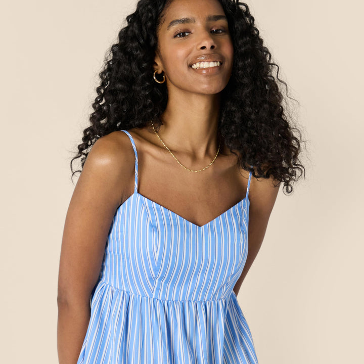 Delyth Vestido Maxi para Mujer – Escote en V, Tirantes Ajustables y Corte en A con Volantes