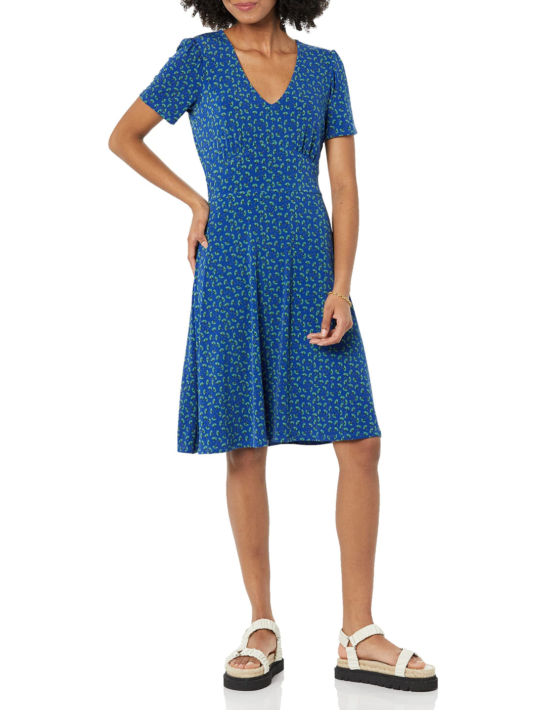 Novaria Damekjole Fit & Flare – V-hals, Elastisk Jersey & A-linje Blomstermønster