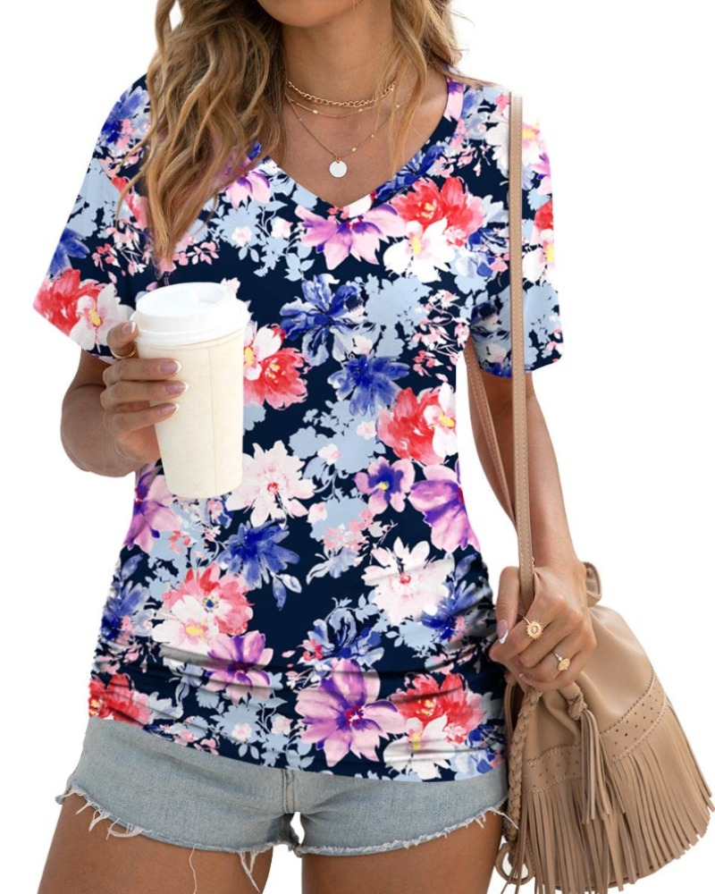 Elara Topp Donna – V-hals, Sidefolder & Elegant Casual T-skjorte
