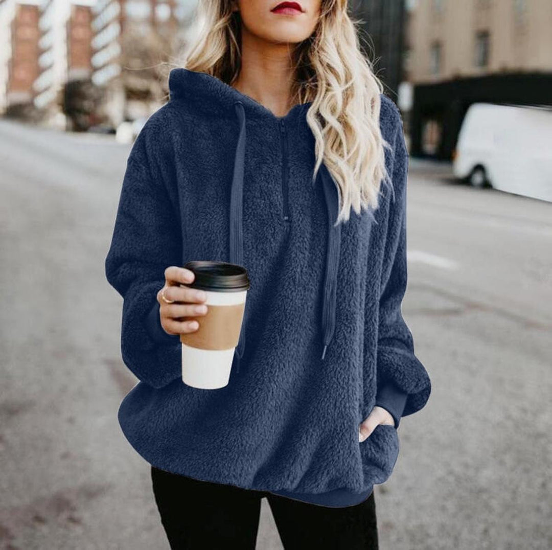 Regine Bluză de Damă Elegantă – Pulover Moale cu Croială Avantajoasă și Design Modern