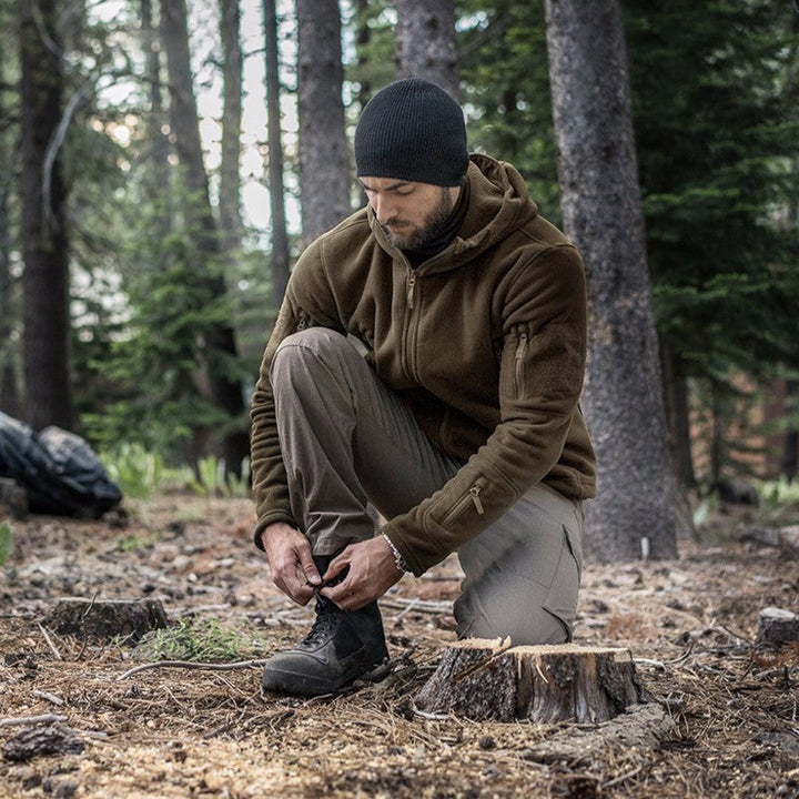 Chaqueta Raw para Hombre en Forro Polar Térmico Estilo Militar – Cortaviento, Capucha y Comodidad para Exterior