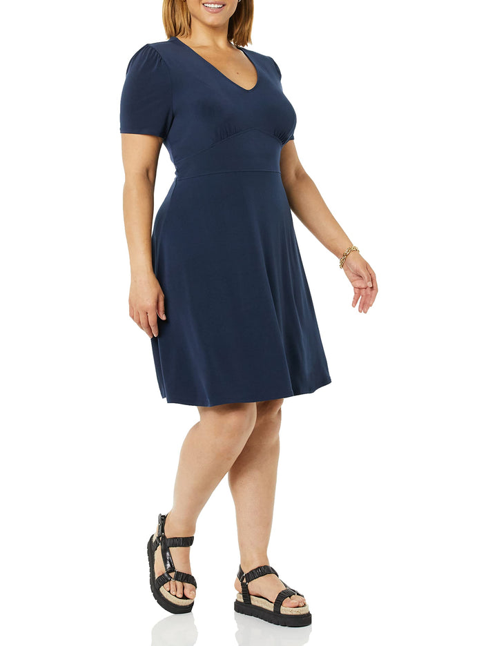 Novaria Damekjole Fit & Flare – V-hals, Elastisk Jersey & A-linje Blomstermønster