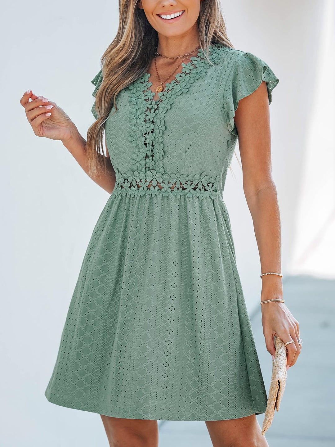 Aria Robe Femme en Dentelle – Col V, Manches Volantes & Mini Élégante d'Été