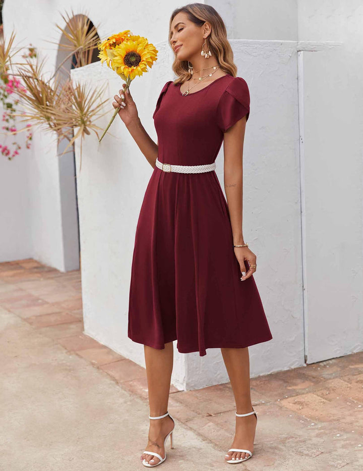 Vestido Midi Belle para Mujer – Cuello Redondo, Mangas Abullonadas y Bolsillos, Línea A Elegante