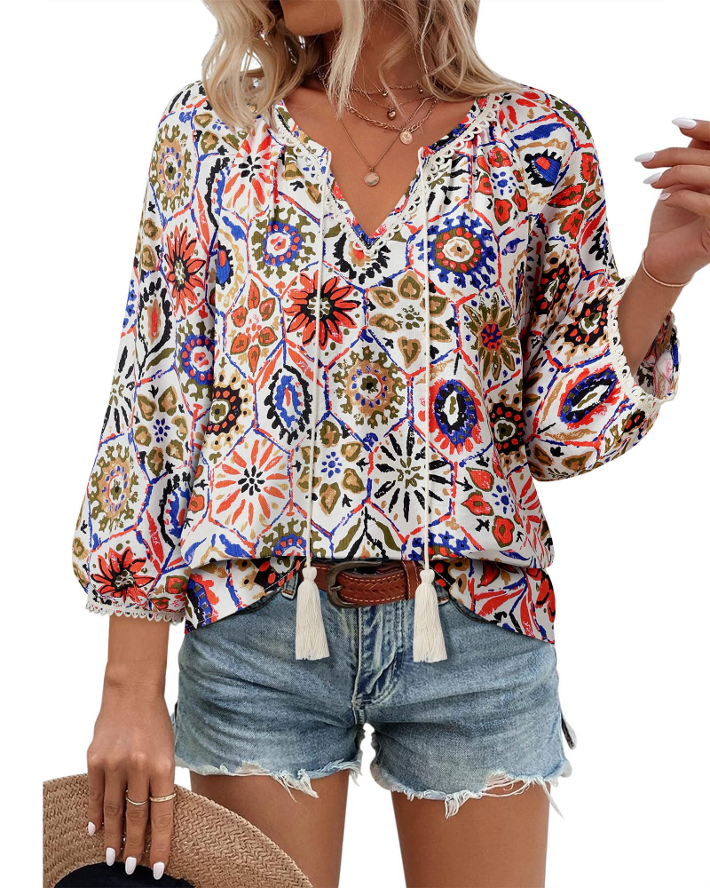 Azelia Bluse til Kvinder Boho – V-udskæring, Blomstret Print & Frontknude, 3/4 Ærmer Flowy